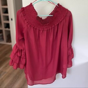 Worn once! Boutique top can be worn regular scoop neck or on shoulders!